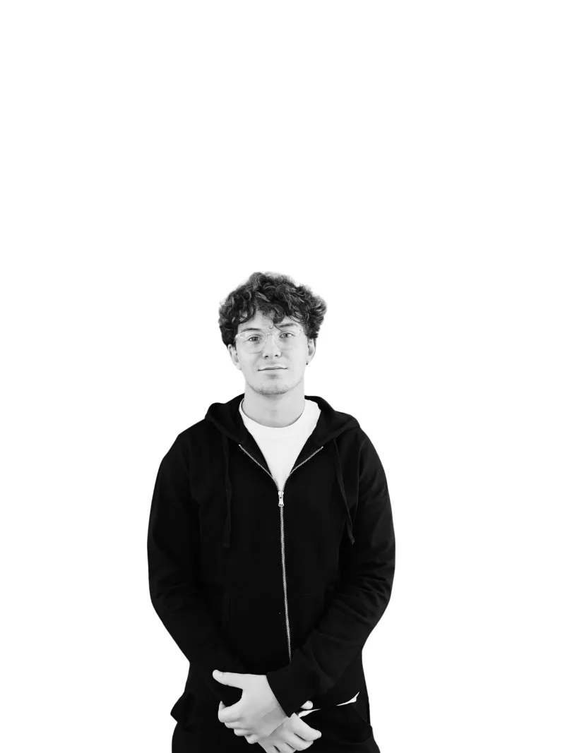 Portrait de Noah, créateur du studio ARNOVIA